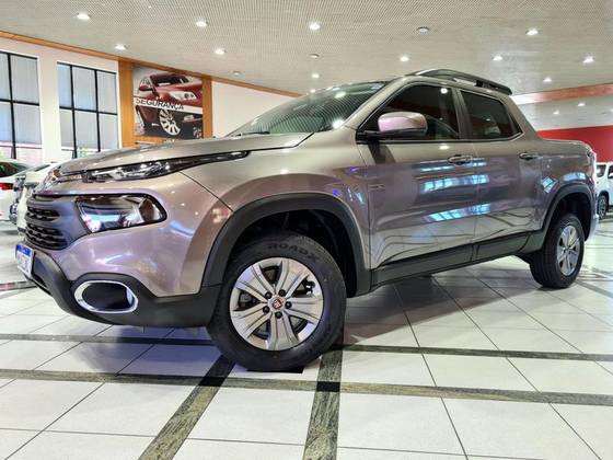 FIAT TORO 1.8 16V EVO FLEX FREEDOM AT6 FIAT TORO 1.8 16V EVO FLEX FREEDOM AT6